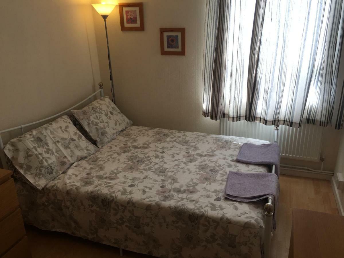 Two Bedroom In Royal Greenwich *