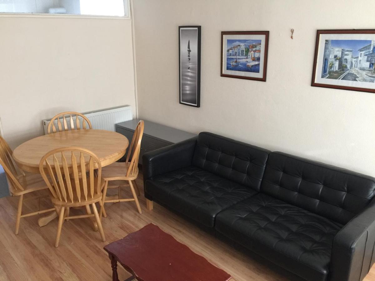 Two Bedroom In Royal Greenwich *